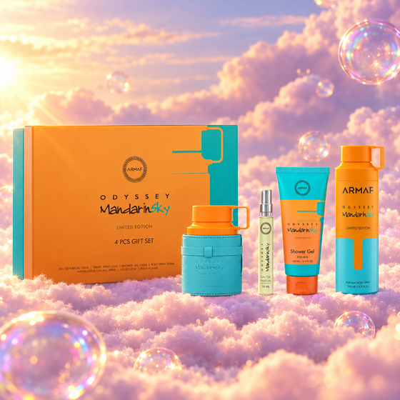Frasco de Odyssey Mandarin Sky Set Lux de Armaf sobre un banco de nubes, en un cielo rosa y lavanda con pompas iridiscentes y luz dorada.
