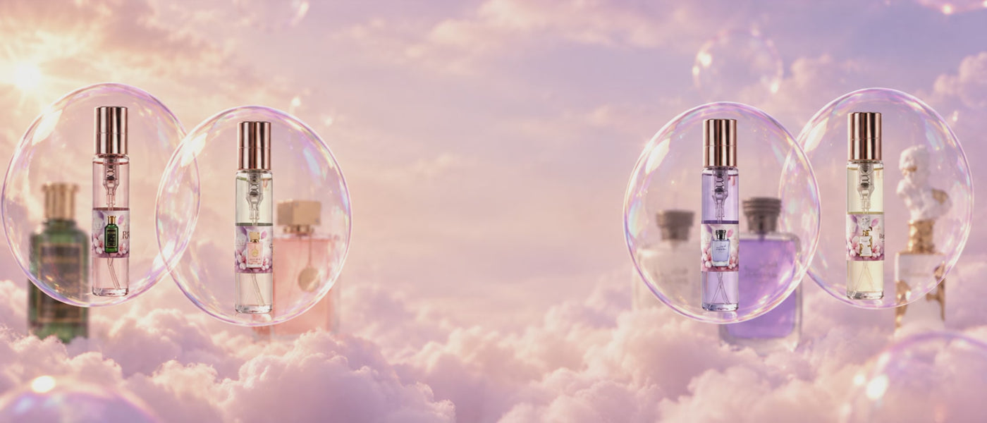 Cuatro viales de muestra dentro de pompas de cristal flotando entre nubes